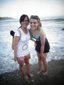 549533_569034116490040_110174765_n