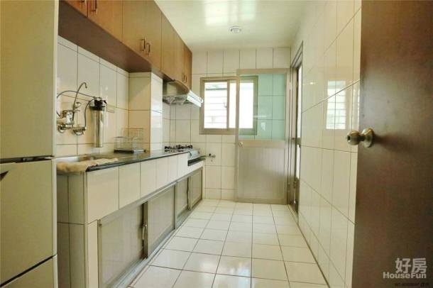 13234742_1007389485983512_1090031167_o